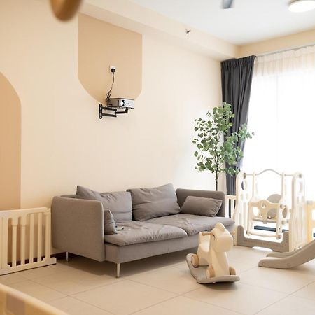 Fantasy Funland Retreat By The Only Bnb Tanjung Tokong Екстер'єр фото